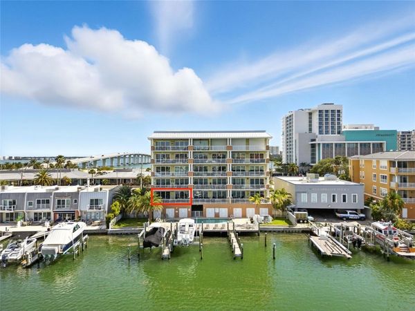 706 BAYWAY BOULEVARD , Unit 203, CLEARWATER, FL 33767