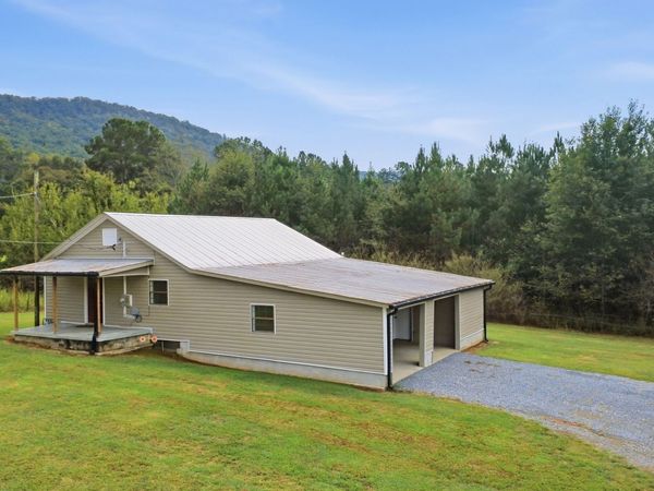 550 Burton Road, Trion, GA 30753