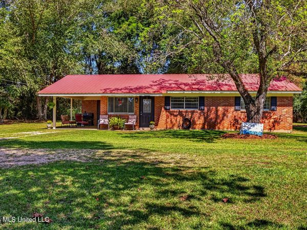 5232 Ward Pineview Road, Lucedale, MS 39452