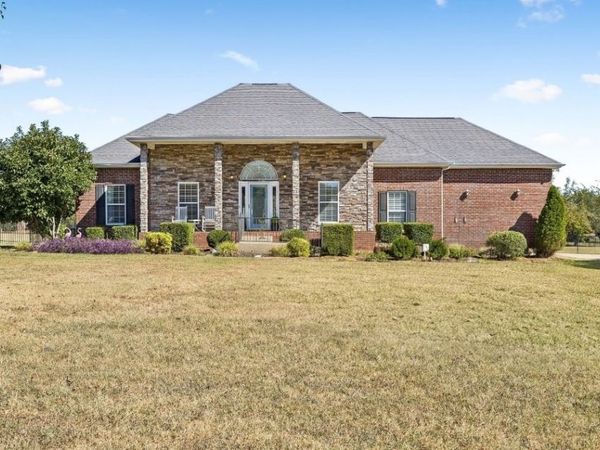 223 Mercedes Dr, Smyrna, TN 37167