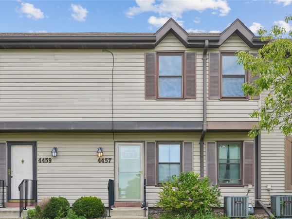 4457 88th Street, Unit E, Urbandale, IA 50322