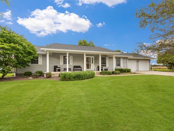 618 Cynthia Street , Minonk, IL 61760