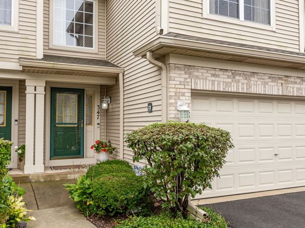 347 Gladstone Lane , Elgin, IL 60120