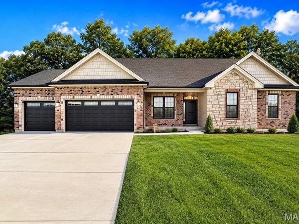 141 Ava's Court, Washington, MO 63090