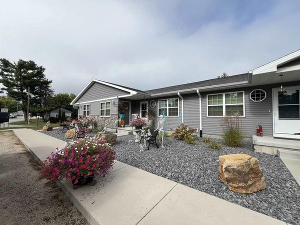 580 MAIN STREET, Wild Rose, WI 54984