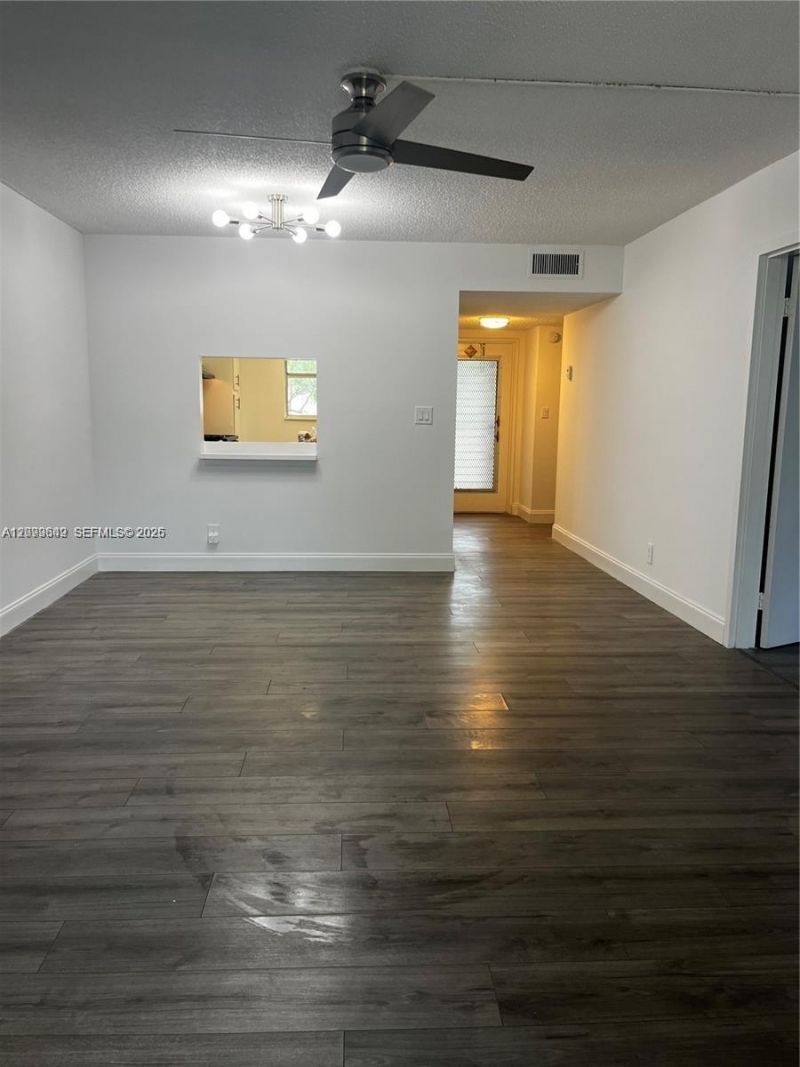 8301 Sands Point Blvd , Unit S206, Tamarac, FL 33321 Photo