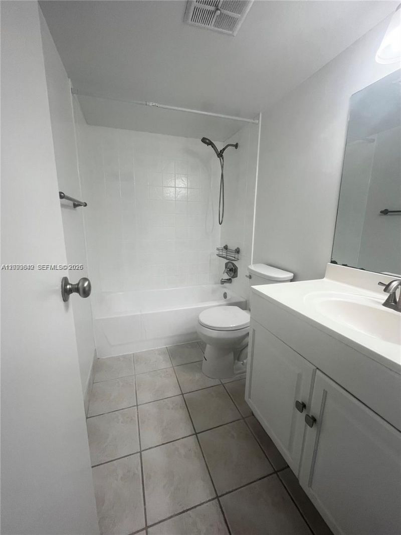 8301 Sands Point Blvd , Unit S206, Tamarac, FL 33321 Photo
