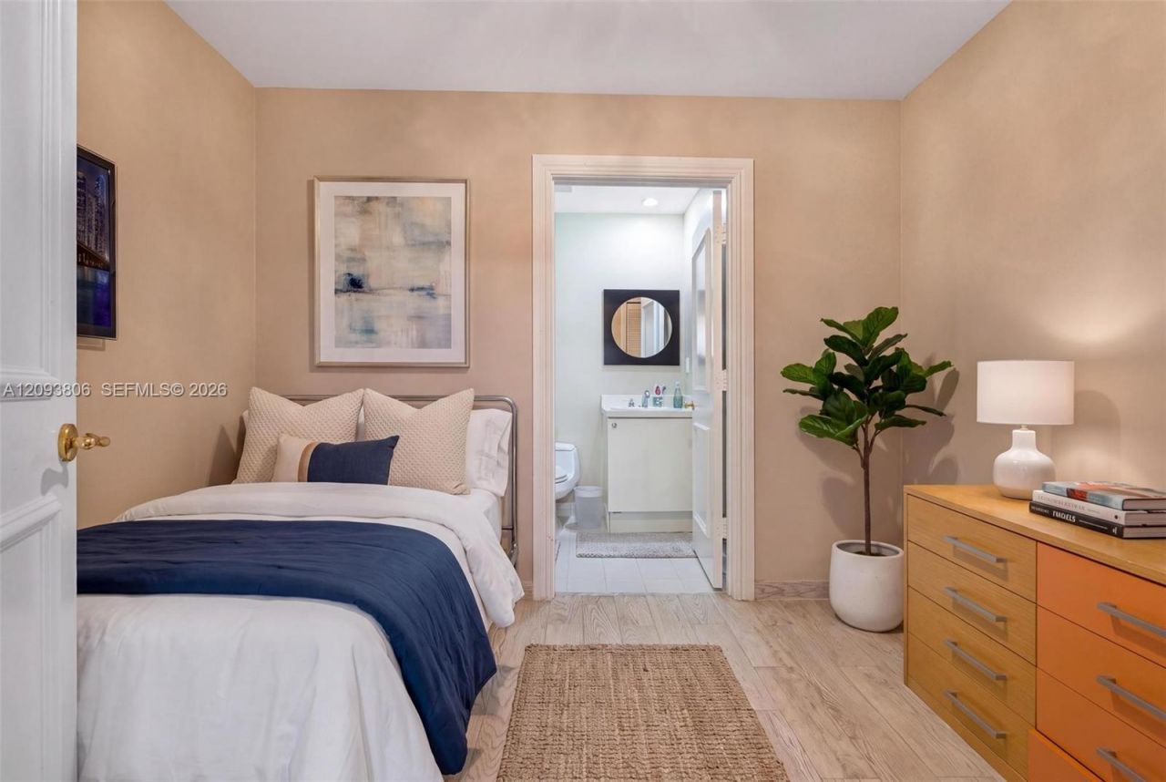 10225 Collins Ave , Unit 1604, Bal Harbour, FL 33154 Photo