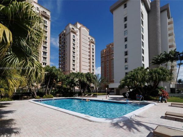 625 Biltmore Way , Unit 203, Coral Gables, FL 33134