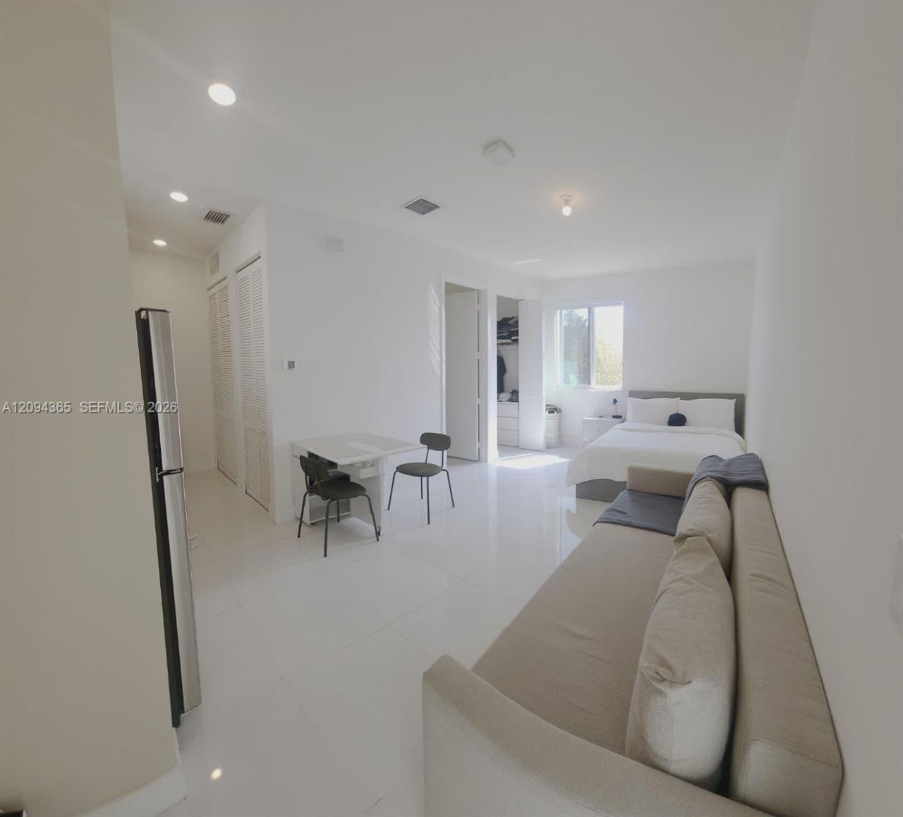 6611 NW 102nd Path, Doral, FL 33178 Photo