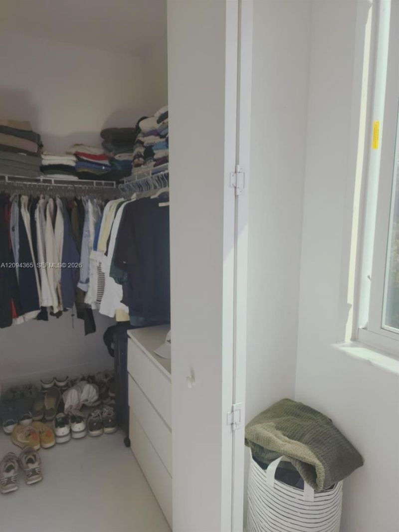 6611 NW 102nd Path, Doral, FL 33178 Photo
