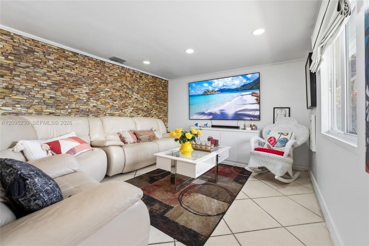 391 SE 16th Ave, Pompano Beach, FL 33060 Photo