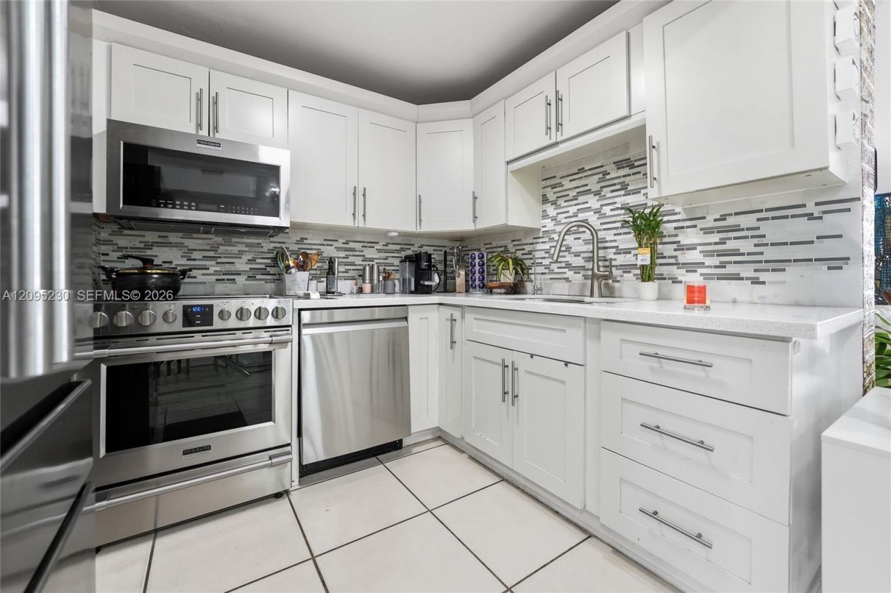 391 SE 16th Ave, Pompano Beach, FL 33060 Photo