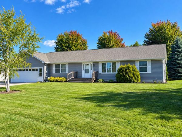79 Williams Street, St. Ignace, MI 49781