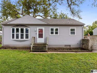907 W 31 Avenue, Bellevue, NE 68005