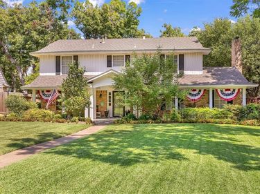 9908 Robin Hill Lane, Dallas, TX 75238