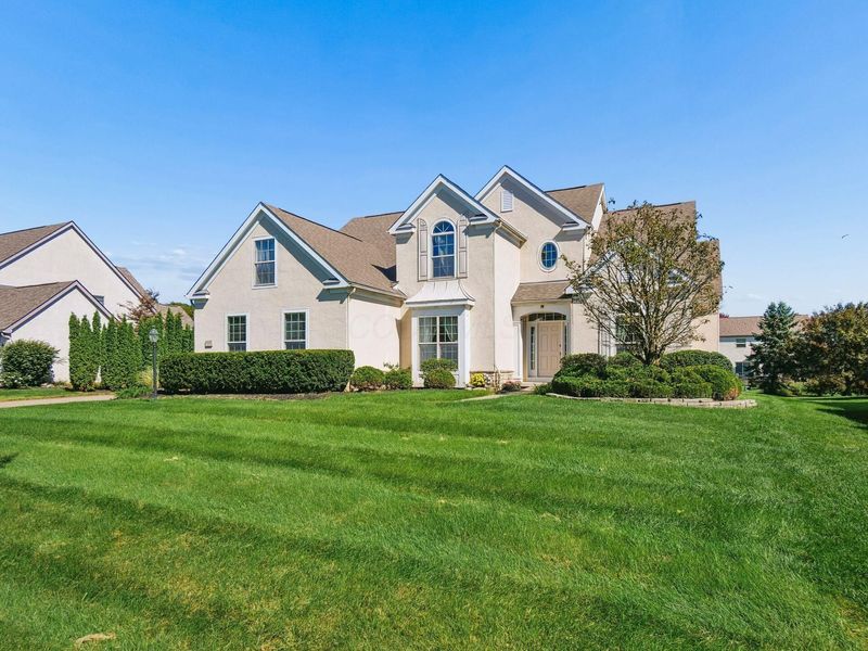 6842 McDougal Court, Dublin, OH 43017 Photo 2