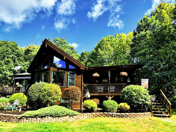 555 Hinckley Road, Clinton, ME 04927