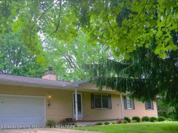 1075 N Michigan Road, Eaton Rapids, MI 48827