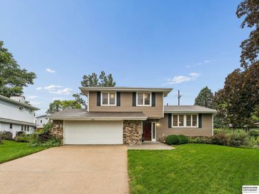5004 N 103rd Street, Omaha, NE 68134