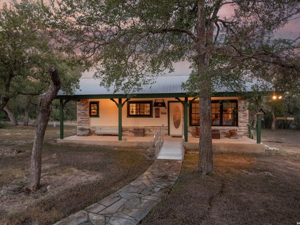 3900 PURGATORY RD, New Braunfels, TX 78132