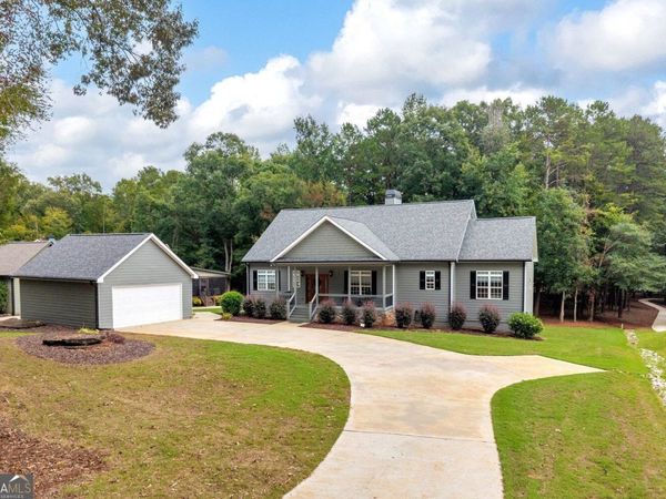 2716 Holcomb Drive, Martin, GA 30557