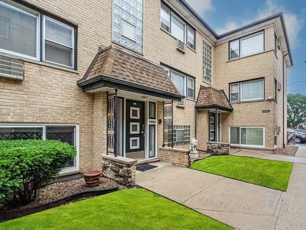 6747 N Olmsted Avenue , Unit 2B, Chicago, IL 60631