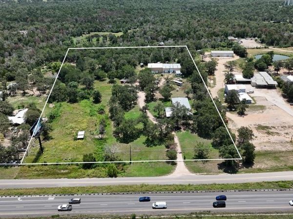 1045 W SH 71 Highway, Bastrop, TX 78602