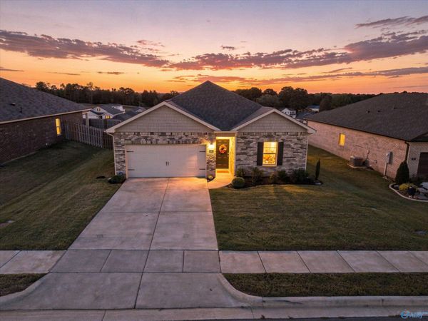 123 Settlement Drive, Huntsville, AL 35810