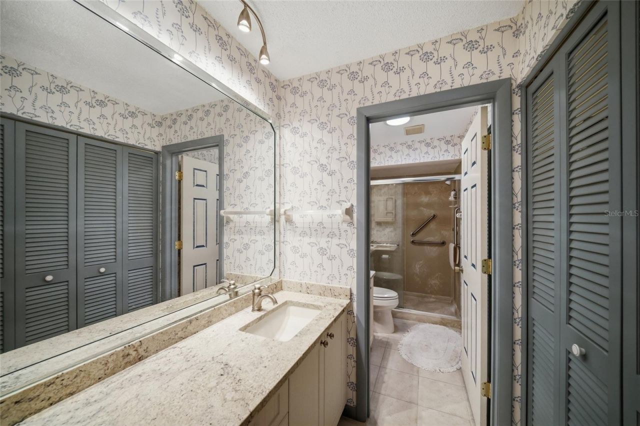 3266 Sandleheath, Unit 51, Sarasota, FL 34235 Photo
