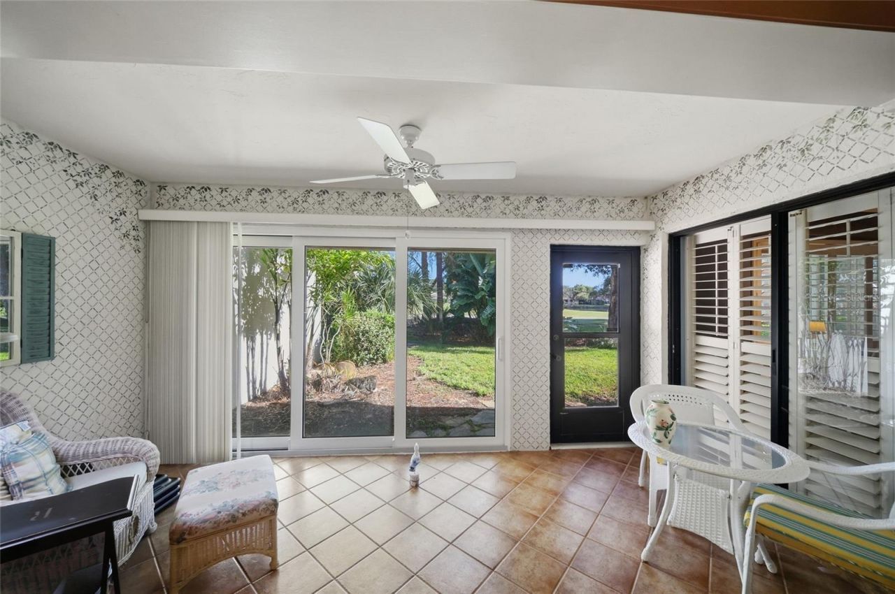 3266 Sandleheath, Unit 51, Sarasota, FL 34235 Photo
