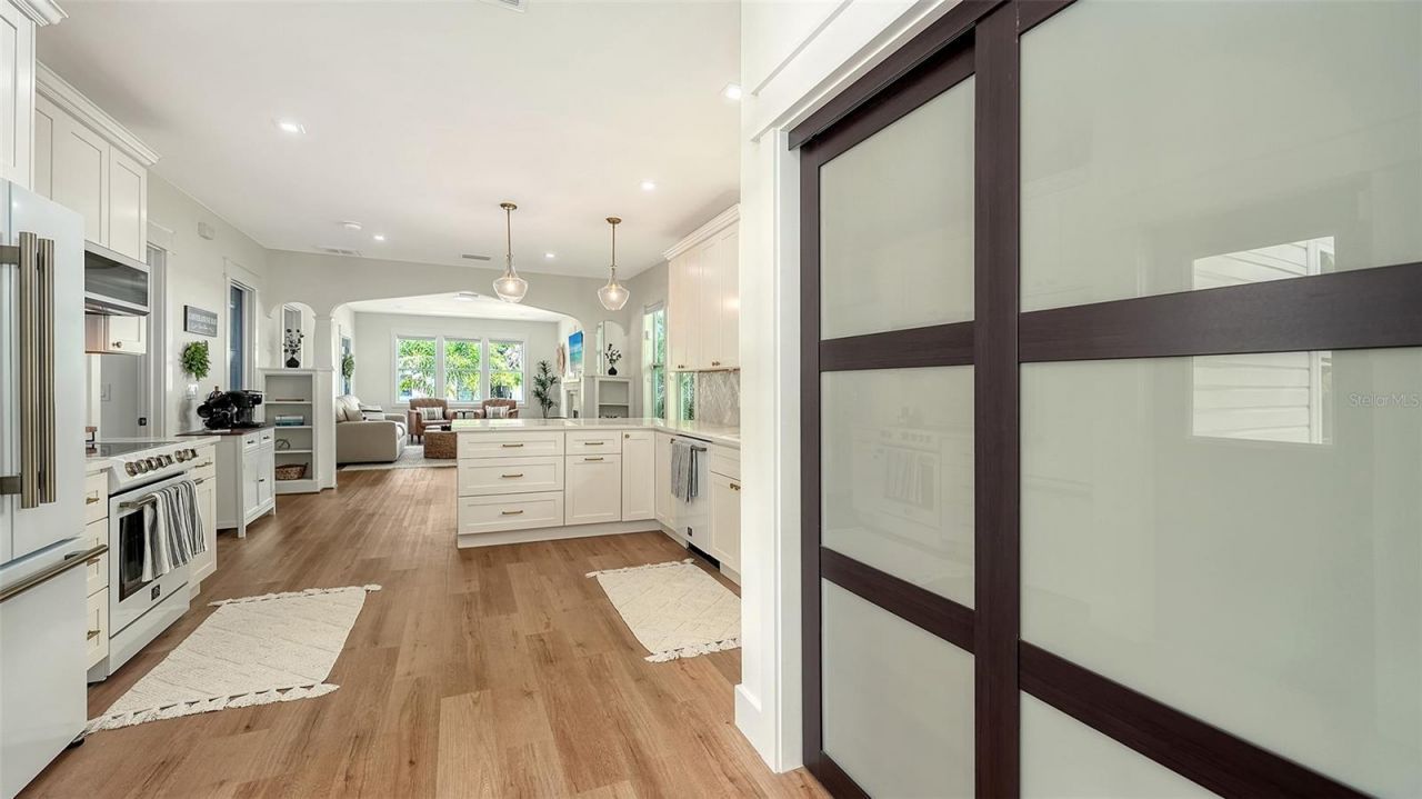 2546 Loma Linda Street , Sarasota, FL 34239 Photo