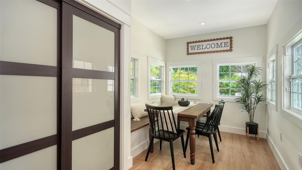 2546 Loma Linda Street , Sarasota, FL 34239 Photo