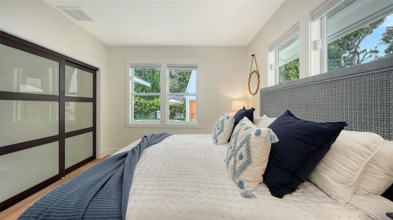 2546 Loma Linda Street , Sarasota, FL 34239 Photo