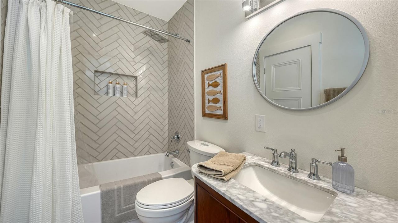 2546 Loma Linda Street , Sarasota, FL 34239 Photo