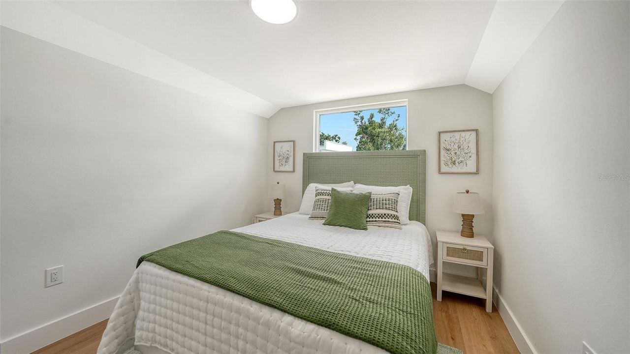 2546 Loma Linda Street , Sarasota, FL 34239 Photo