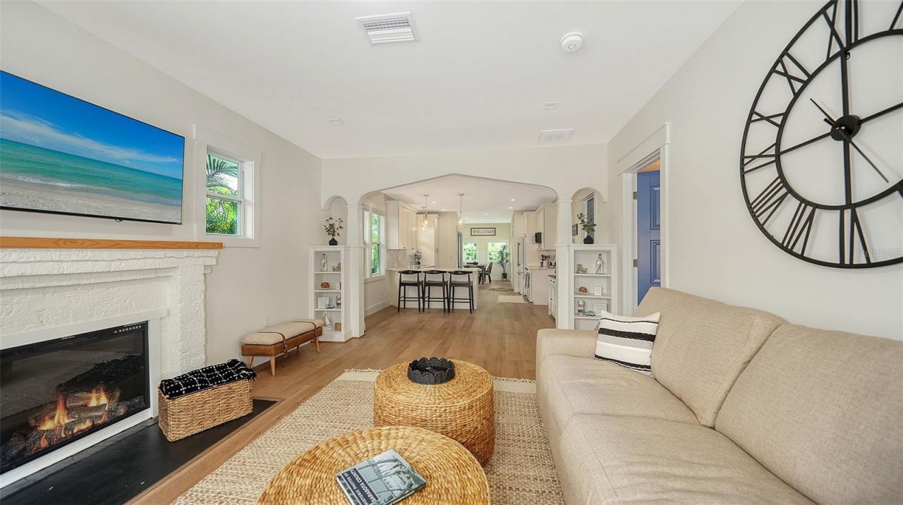 2546 Loma Linda Street , Sarasota, FL 34239 Photo