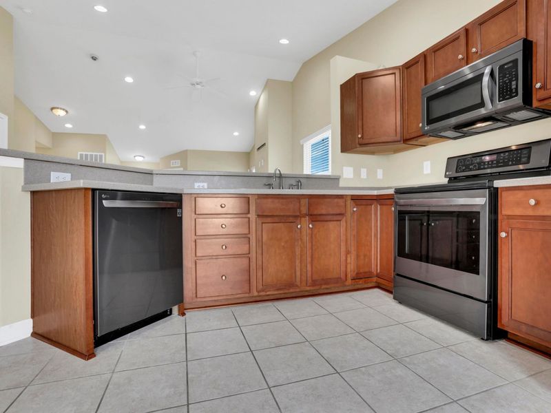7672 Yonkers Drive, Unit 2001, Blacklick, OH 43004 Photo 17