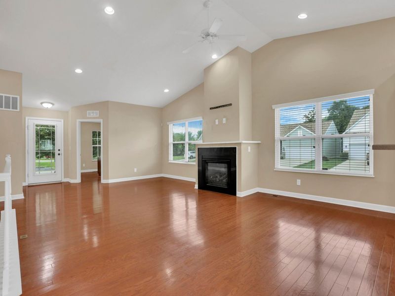 7672 Yonkers Drive, Unit 2001, Blacklick, OH 43004 Photo 8