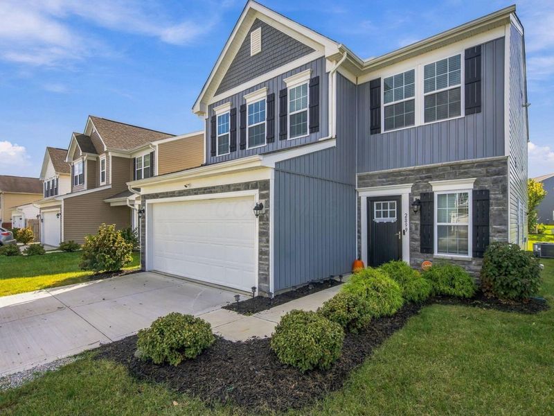 2899 Horsham Drive, Grove City, OH 43123 Photo 2