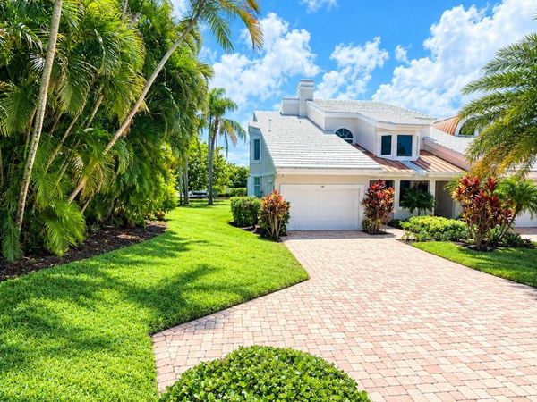 101 Captains Way, Unit 101, Jupiter, FL 33477