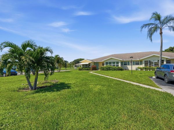5198 LAKEFRONT Boulevard, Unit A, Delray Beach, FL 33484