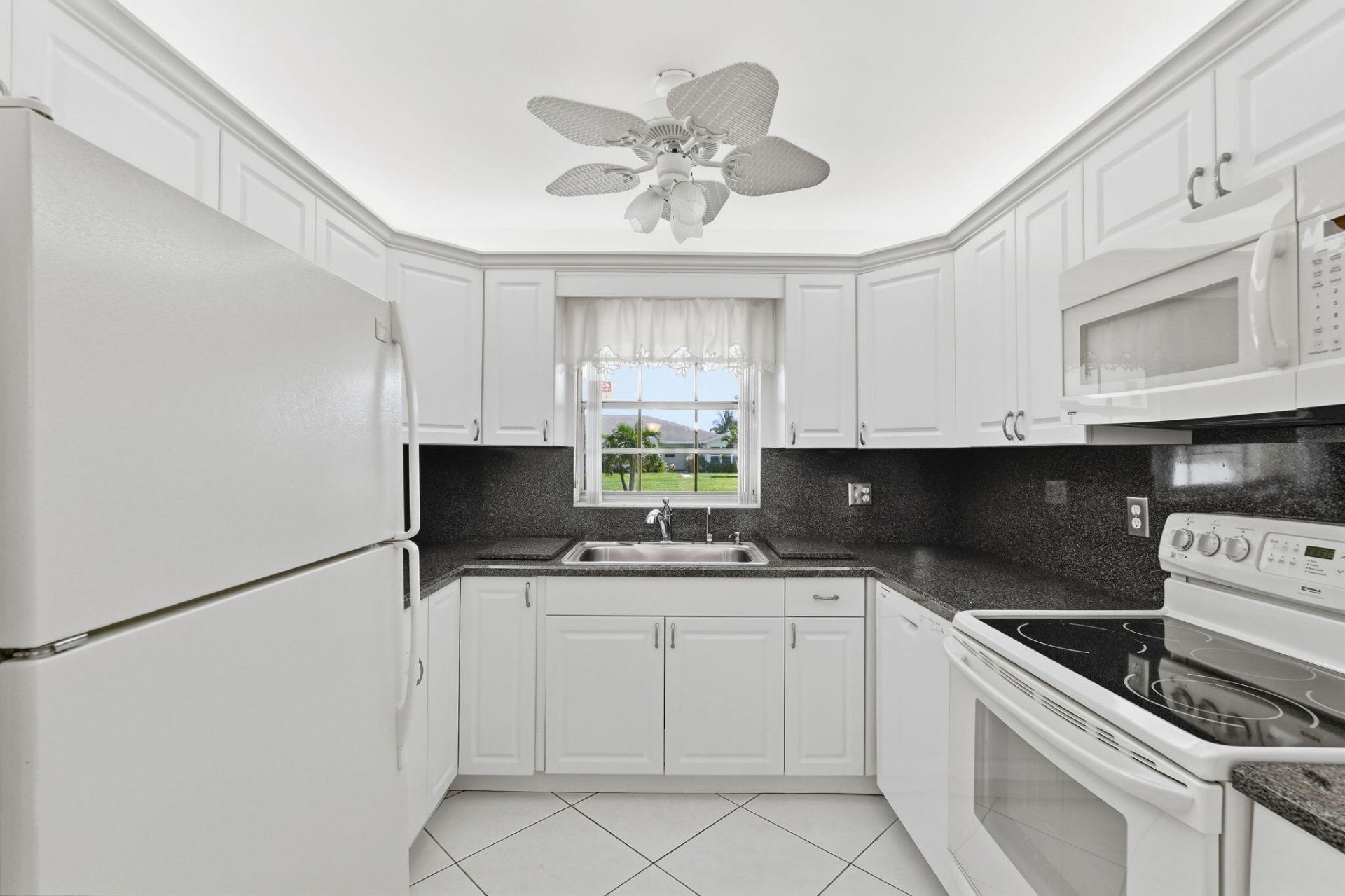5198 Lakefront Boulevard, Unit A, Delray Beach, FL 33484 Photo