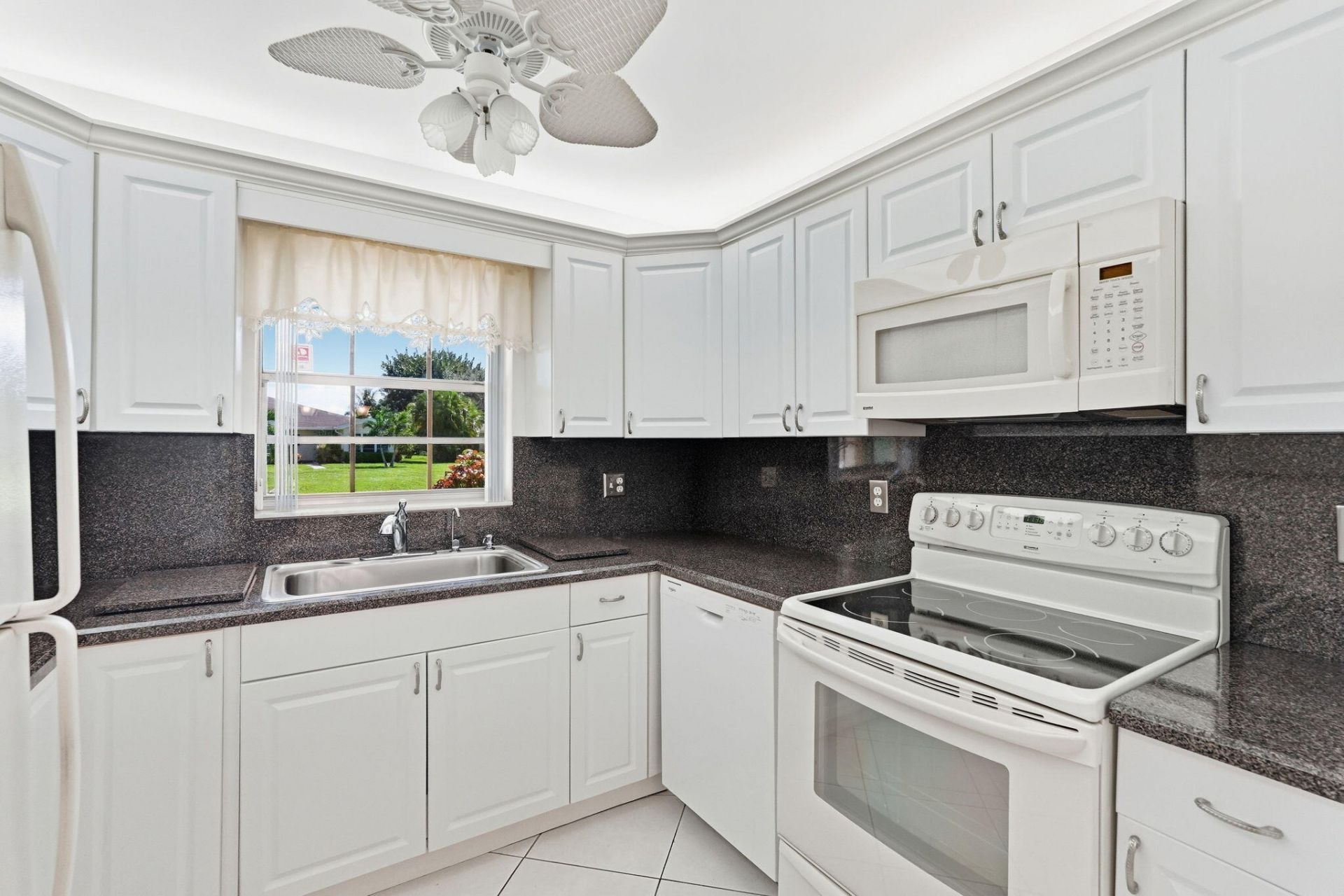 5198 Lakefront Boulevard, Unit A, Delray Beach, FL 33484 Photo