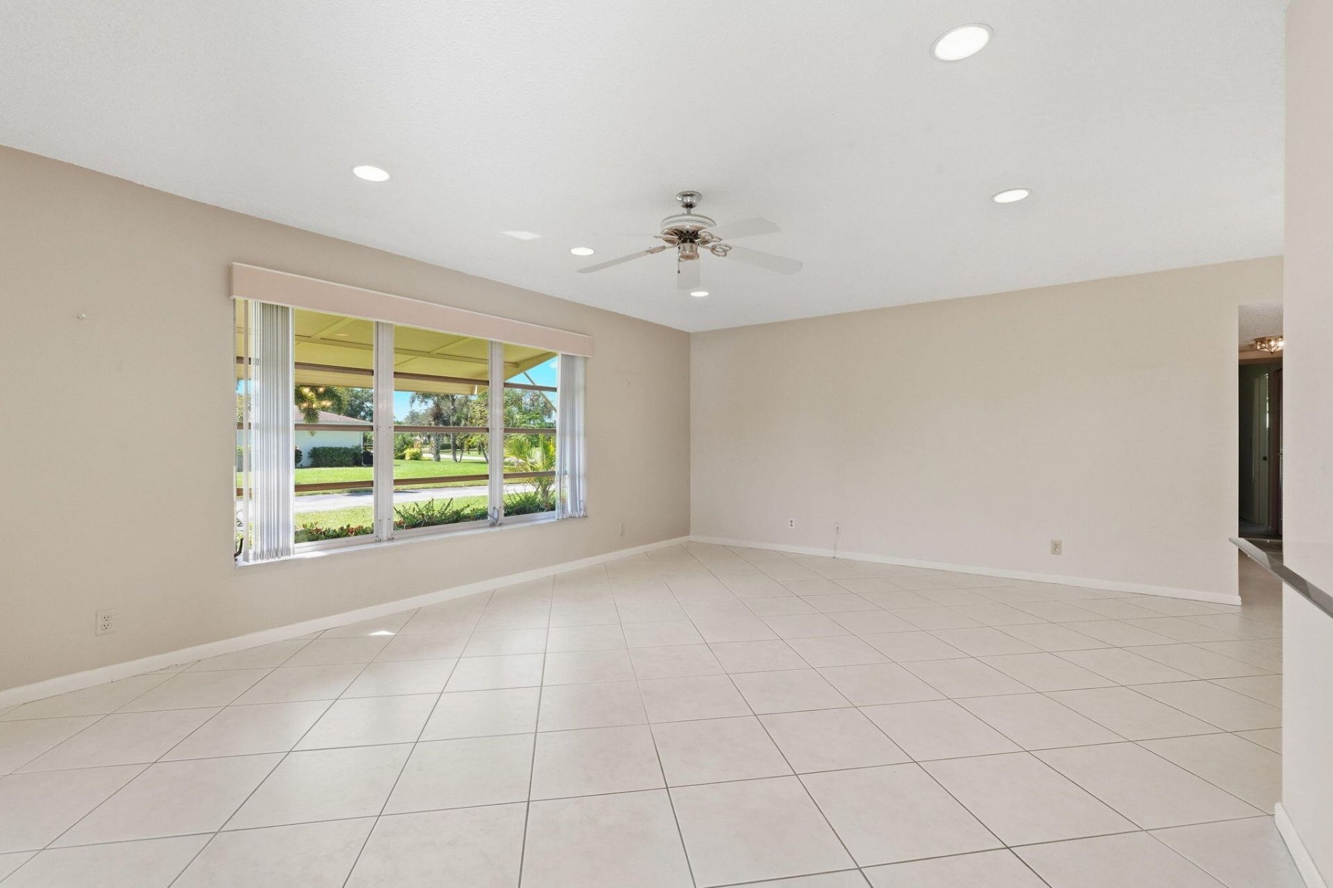 5198 Lakefront Boulevard, Unit A, Delray Beach, FL 33484 Photo