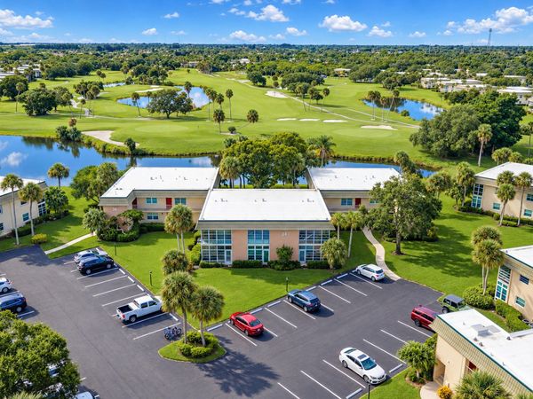 34 Vista Gardens Trail, Unit 105, Vero Beach, FL 32962