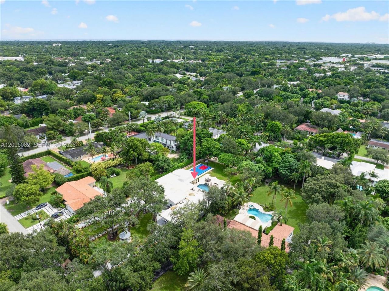 6750 SW 74th St , South Miami, FL 33143 Photo