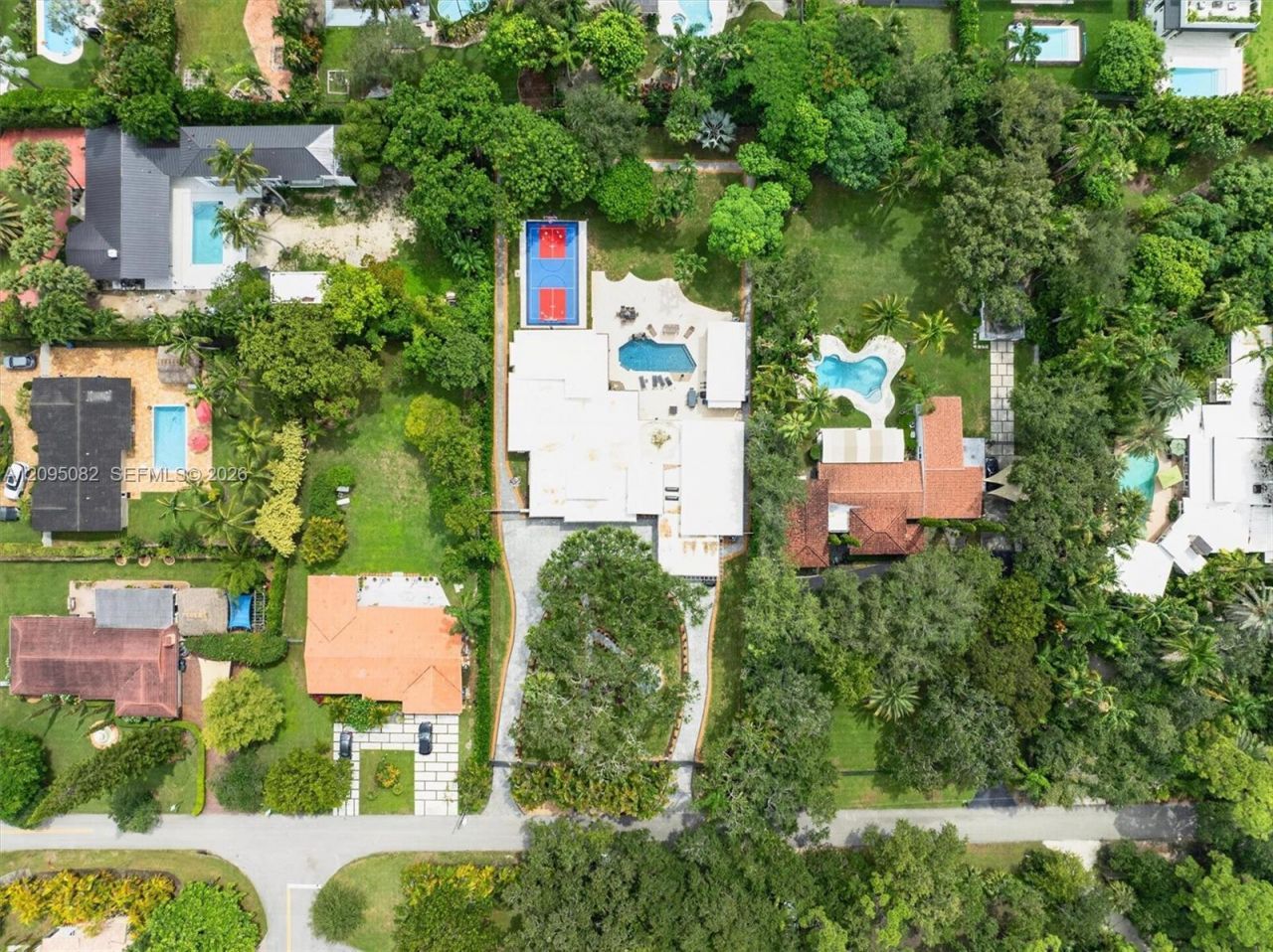 6750 SW 74th St , South Miami, FL 33143 Photo