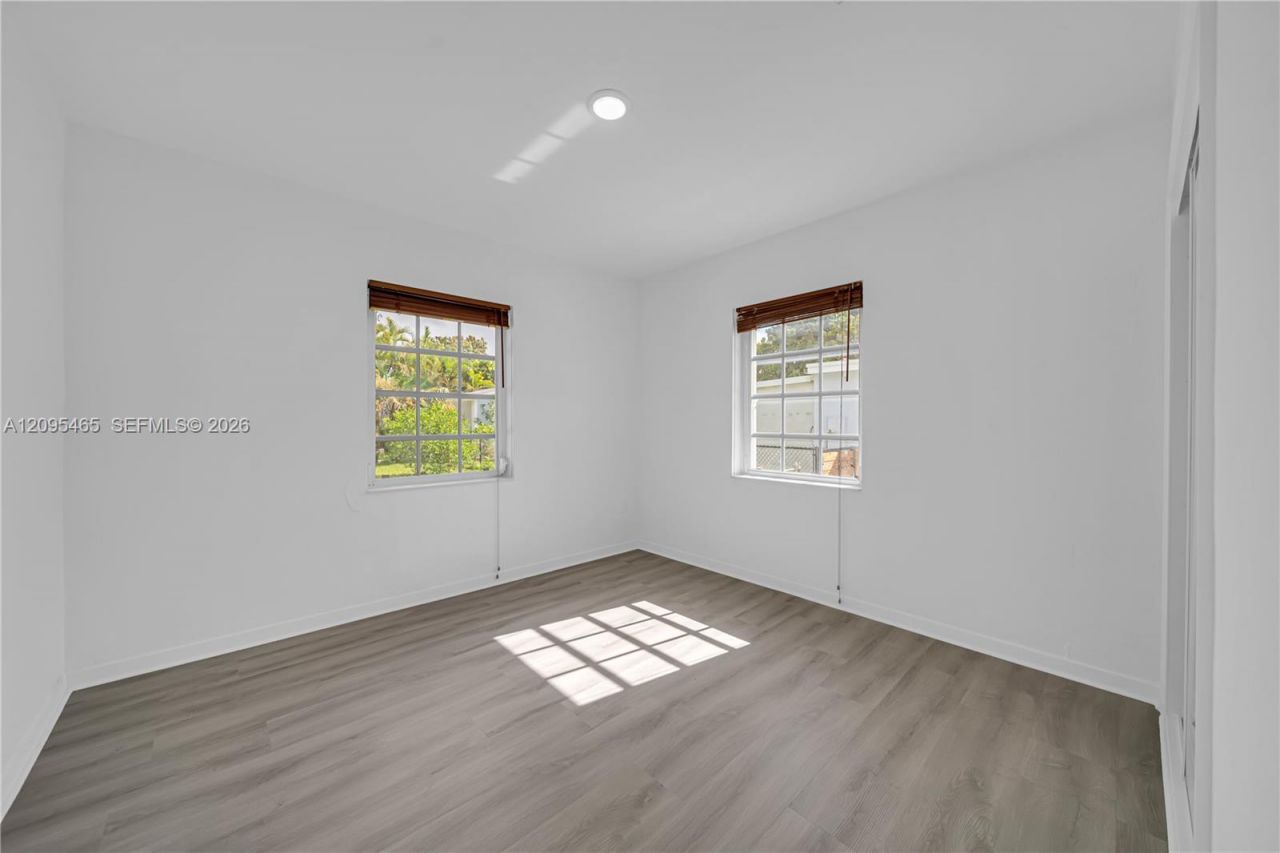 6351 NW 38th Ter, Virginia Gardens, FL 33166 Photo