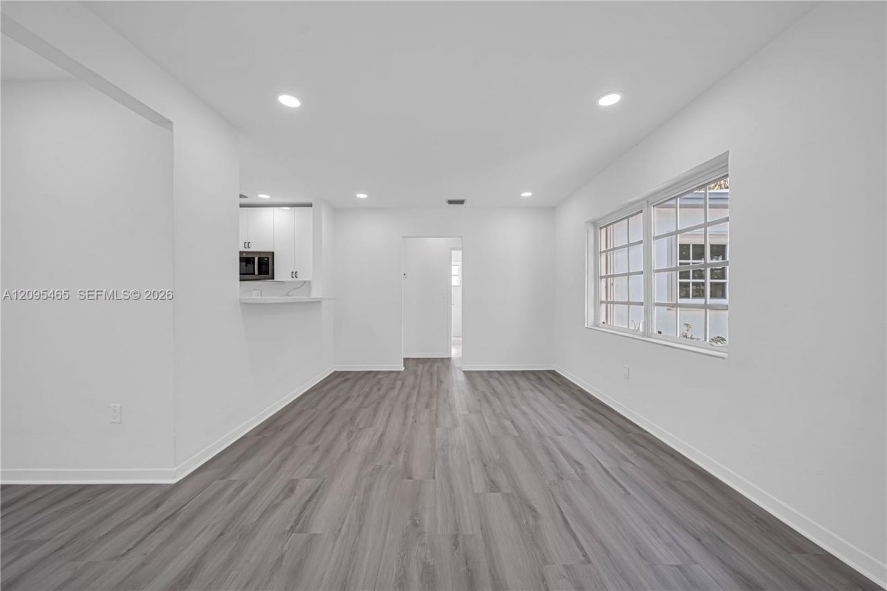 6351 NW 38th Ter, Virginia Gardens, FL 33166 Photo